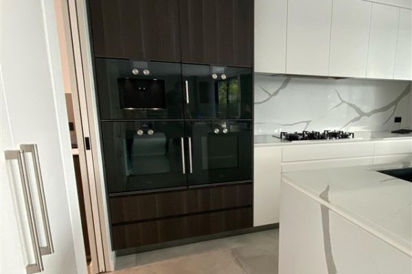 cairns-kitchen-2742992AE-922C-F79D-DB9C-D72EACD873B7.jpg