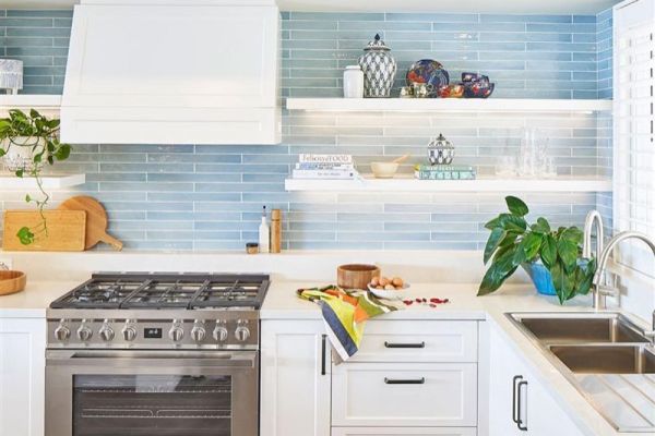 mcphee-kitchenB870AB57-8FF7-EA1E-FC73-A86A647CFCF3.jpg